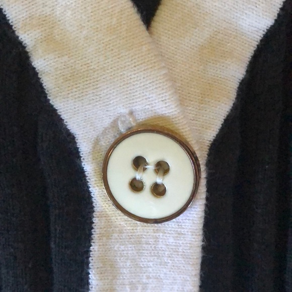 Vest - Picture 3 of 3